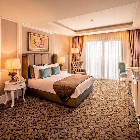 Vuni Palace Premium Hotel & Spa & Casino Beachfront Location ! Kyrenia  Ngoại thất bức ảnh